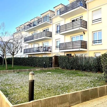 Appartamento Grand F3 A 30Mn De Paris - Terrasse + Parking Prive Saint-Ouen-l'Aumone Esterno foto
