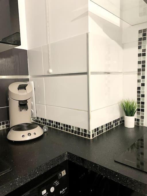 Appartamento Grand F3 A 30Mn De Paris - Terrasse + Parking Prive Saint-Ouen-l'Aumone Esterno foto